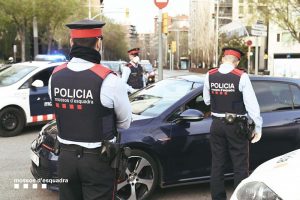 LA MEDIDA CAUTELAR A UN POLICIA NO PUEDE DURAR MÁS DE 6 MESES.